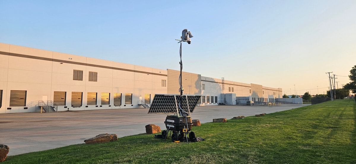 tcs-trailer-cameras-5 Solar-powered surveillance trailer outside large warehouse